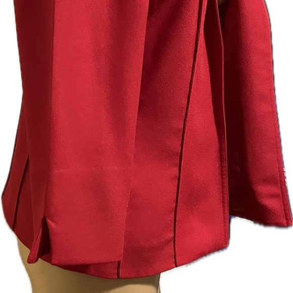 Woman’s med/large jackets - Picture 3 of 9